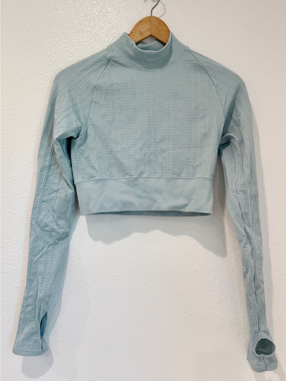 Alo Yoga Blue Seamless Cable Knit Long Sleeve Mock Neck Crop Top Thumbholes M